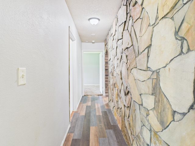 7000 W Ocieo St, Wichita, KS 67205