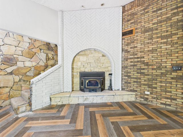 7000 W Ocieo St, Wichita, KS 67205