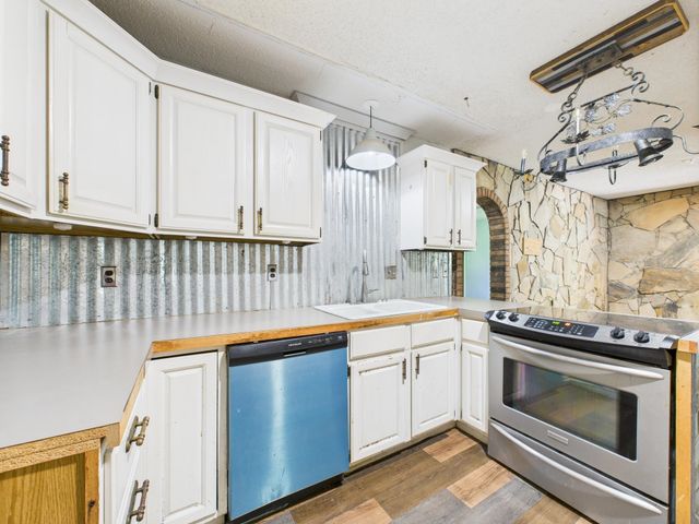 7000 W Ocieo St, Wichita, KS 67205