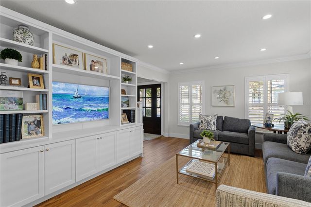 4808 W JUNO STREET, Tampa, FL 33629