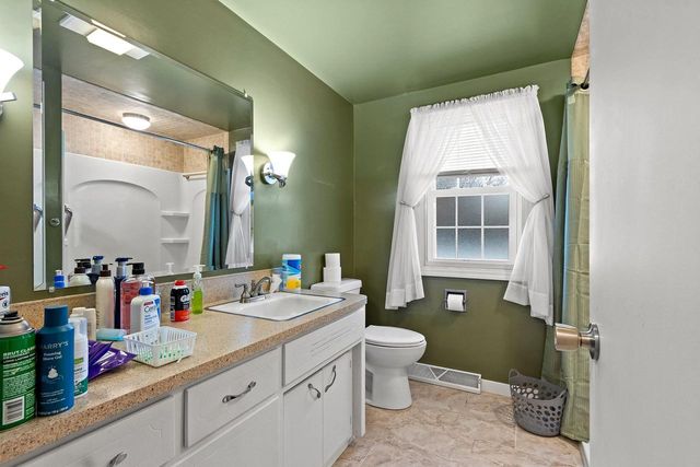 793 FREDRICK COURT, Green Bay, WI 54313