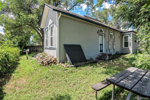 1914 E Monument Street, Colorado Springs, CO 80909