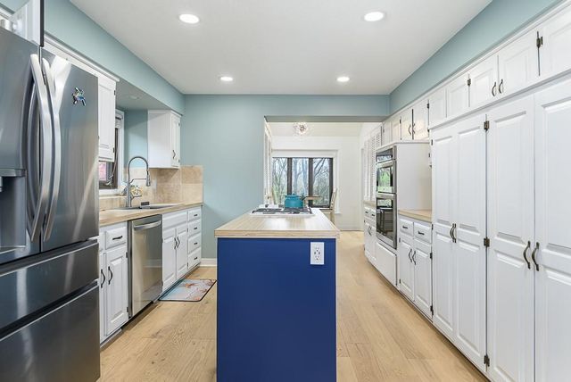 12434 W 85TH Terrace, Lenexa, KS 66215