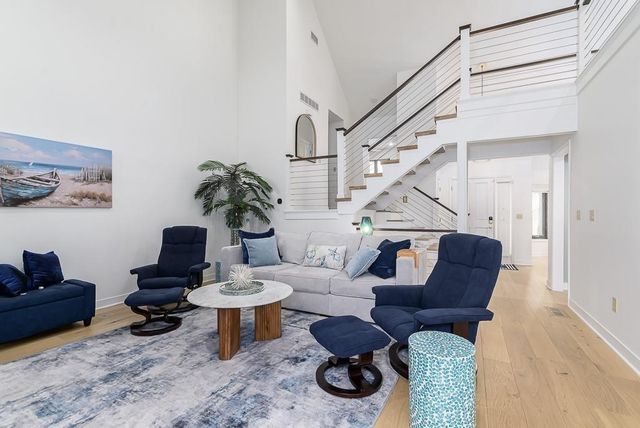 12434 W 85TH Terrace, Lenexa, KS 66215