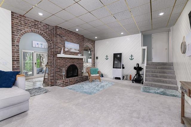 12434 W 85TH Terrace, Lenexa, KS 66215