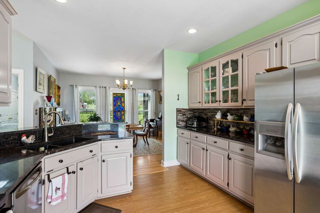 2914 Valley Creek Rd, Culleoka, TN 38451