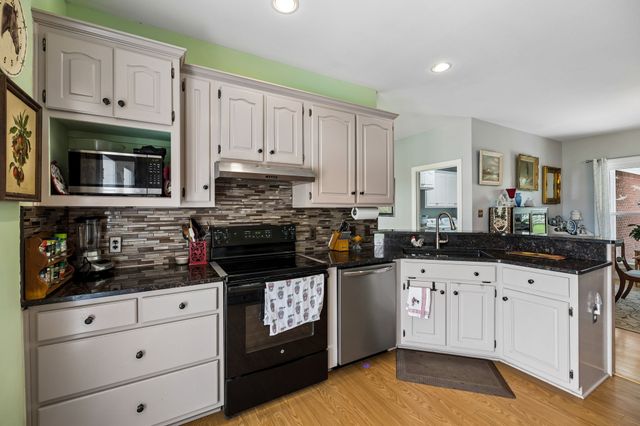 2914 Valley Creek Rd, Culleoka, TN 38451
