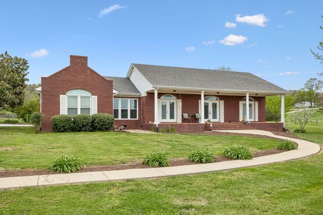 2914 Valley Creek Rd, Culleoka, TN 38451