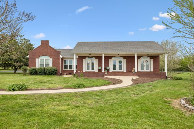 2914 Valley Creek Rd, Culleoka, TN 38451