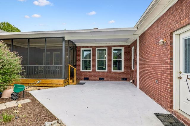 2914 Valley Creek Rd, Culleoka, TN 38451