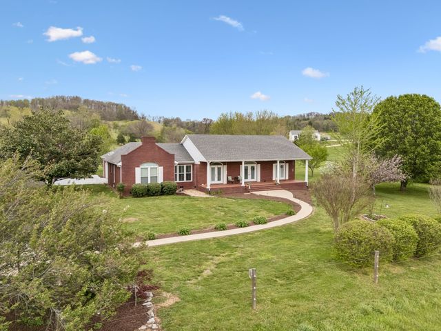 2914 Valley Creek Rd, Culleoka, TN 38451