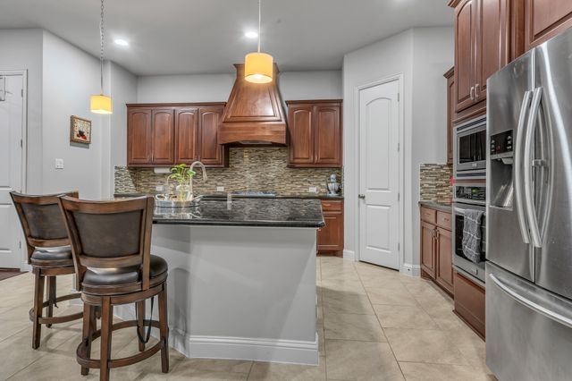 1229 Harris Hawk Way, Arlington, TX 76005