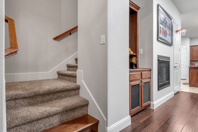 1229 Harris Hawk Way, Arlington, TX 76005