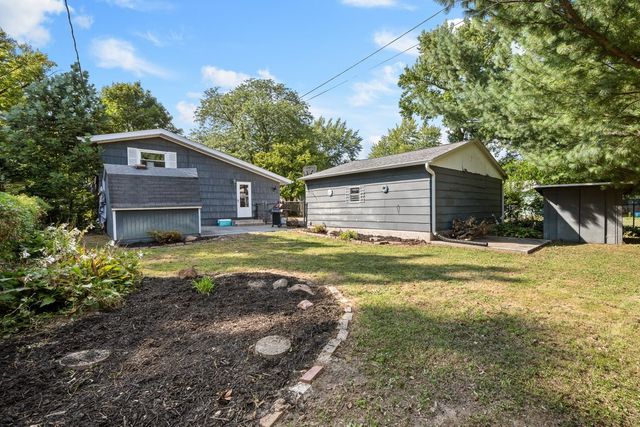 2343 46th Street Court, Rock Island, IL 61201