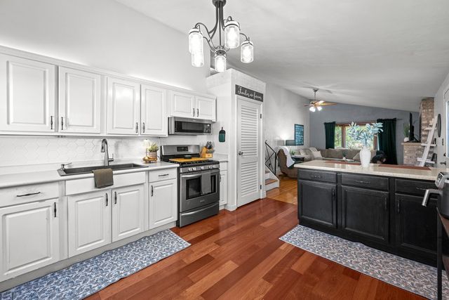 2343 46th Street Court, Rock Island, IL 61201