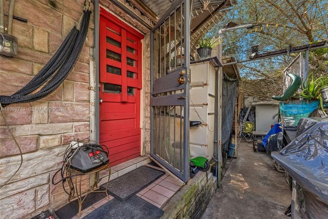 7740 NW 9th Ave, Miami, FL 33150