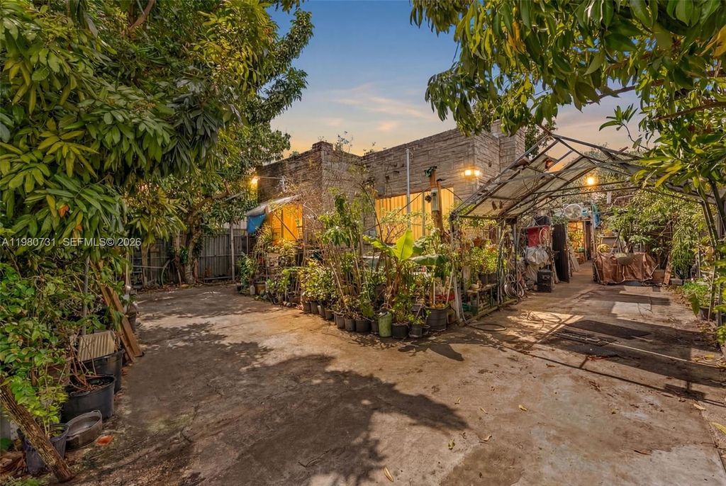 7740 NW 9th Ave, Miami, FL 33150