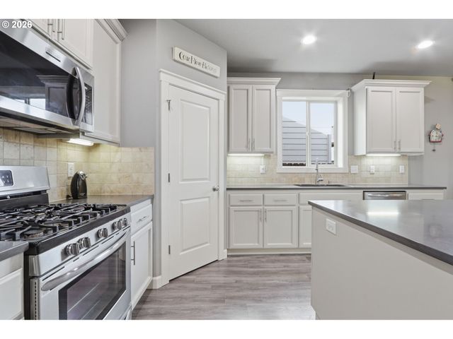 9718 Ne 106TH St, Vancouver, WA 98662