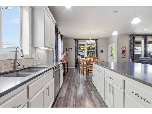 9718 Ne 106TH St, Vancouver, WA 98662