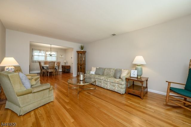 29 Rutgers Rd, Clark Twp., NJ 07066