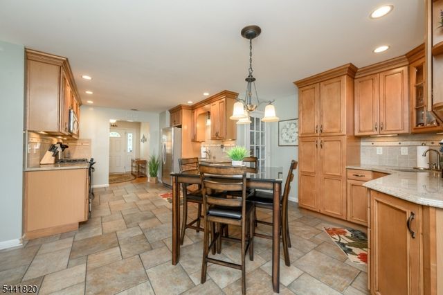 29 Rutgers Rd, Clark Twp., NJ 07066
