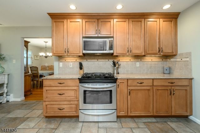29 Rutgers Rd, Clark Twp., NJ 07066