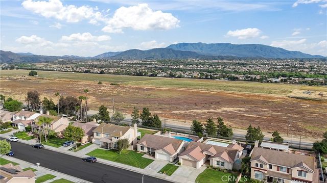 33281 Via Chapparo, Temecula, CA 92592