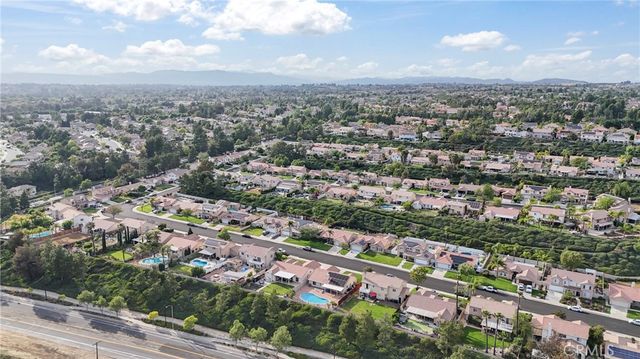 33281 Via Chapparo, Temecula, CA 92592