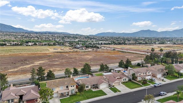 33281 Via Chapparo, Temecula, CA 92592