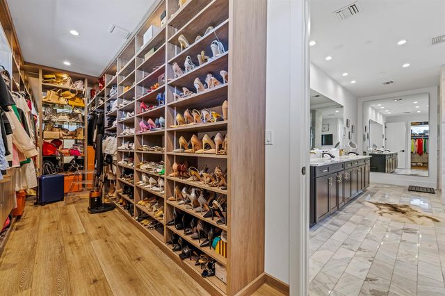 549 NE 10TH Avenue, Fort Lauderdale, FL 33301