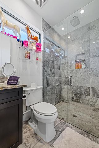 549 NE 10TH Avenue, Fort Lauderdale, FL 33301