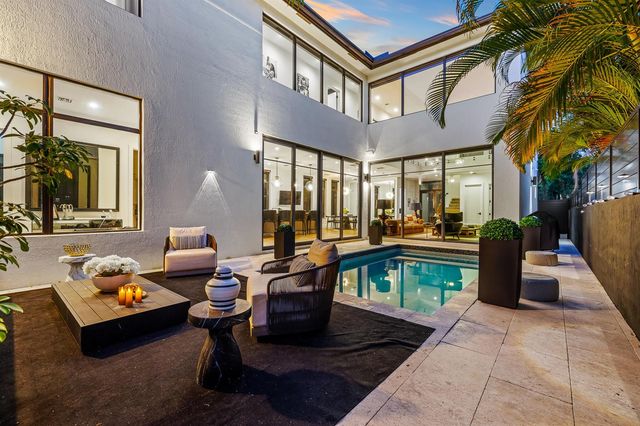 549 NE 10TH Avenue, Fort Lauderdale, FL 33301