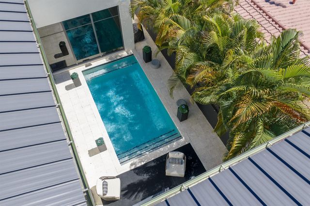549 NE 10TH Avenue, Fort Lauderdale, FL 33301