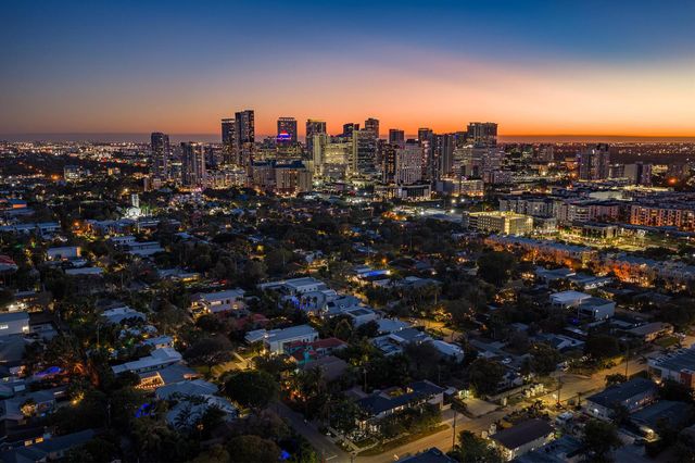 549 NE 10TH Avenue, Fort Lauderdale, FL 33301