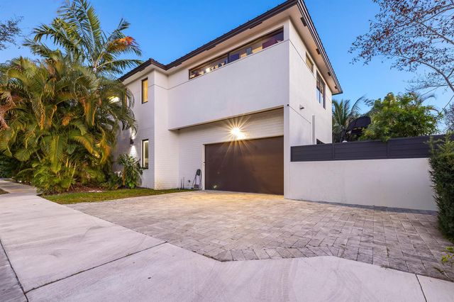 549 NE 10TH Avenue, Fort Lauderdale, FL 33301