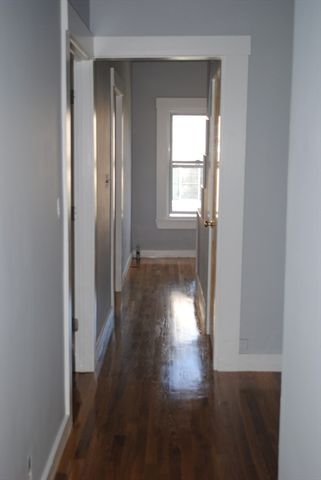 31 Walnut 2, Waltham, MA 02453