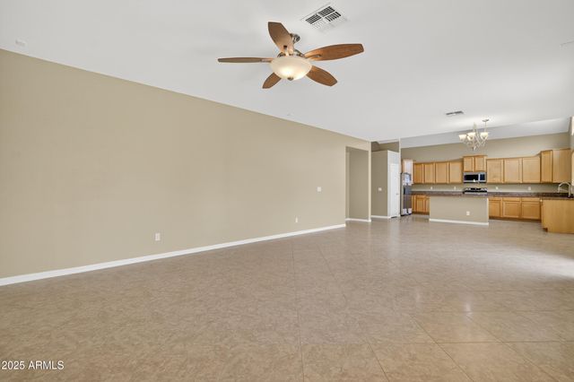 3482 W SUNSHINE BUTTE Drive, San Tan Valley, AZ 85144