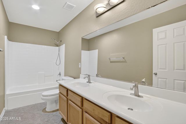 3482 W SUNSHINE BUTTE Drive, San Tan Valley, AZ 85144