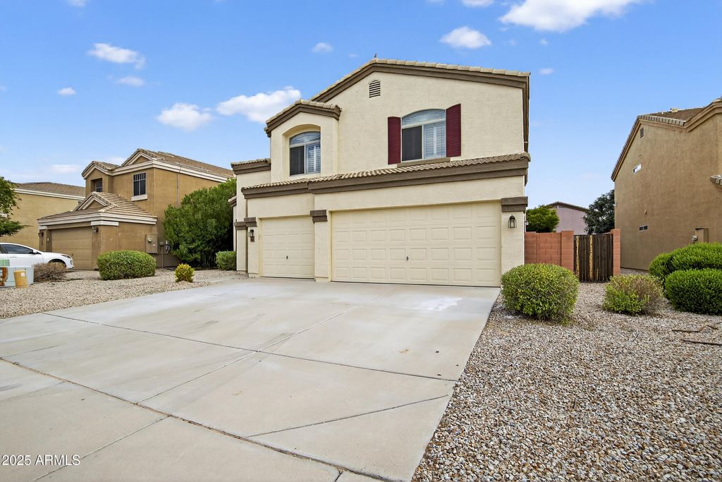 3482 W SUNSHINE BUTTE Drive, San Tan Valley, AZ 85144
