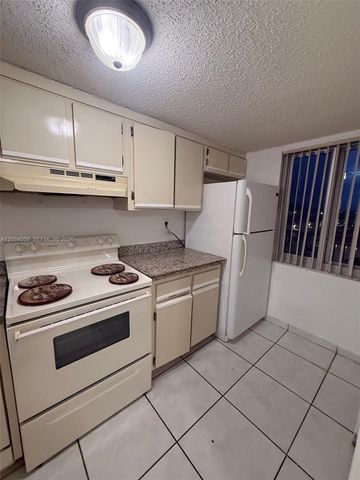 9917 W Okeechobee Rd 3-510, Hialeah Gardens, FL 33016