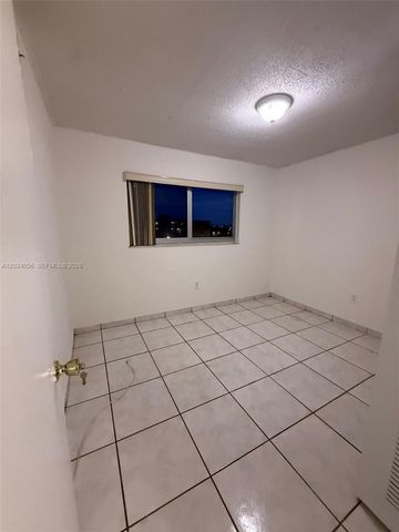 9917 W Okeechobee Rd 3-510, Hialeah Gardens, FL 33016