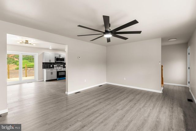 97 CLOVER TRL, Delta, PA 17314