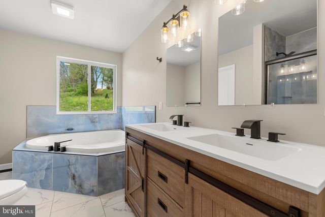 97 CLOVER TRL, Delta, PA 17314