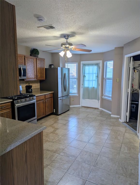 1787 Circle Creek Drive, Lewisville, TX 75067 — photo 4