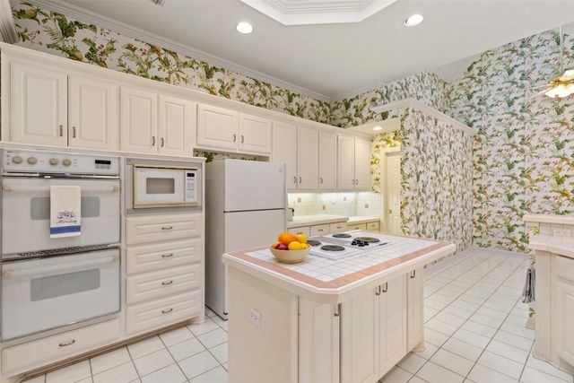 8644 Breakers Point, Dallas, TX 75243