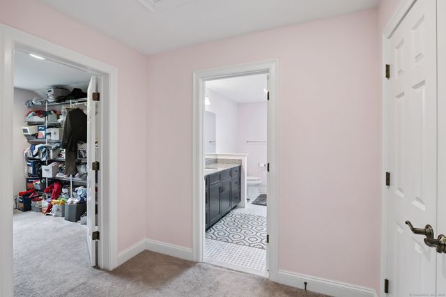 12 Prospect Ridge 12, Simsbury, CT 06070