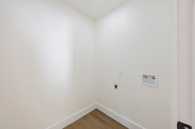 8528 Pemberton Court, White Settlement, TX 76108