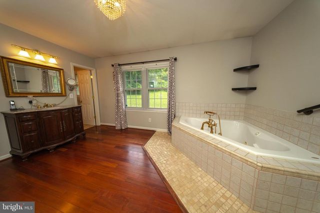 4179 FIERY RUN RD, Linden, VA 22642