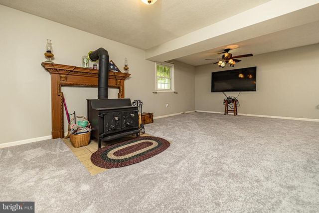 4179 FIERY RUN RD, Linden, VA 22642