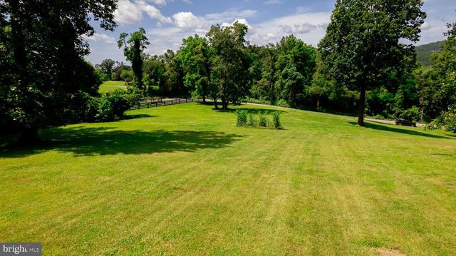 4179 FIERY RUN RD, Linden, VA 22642